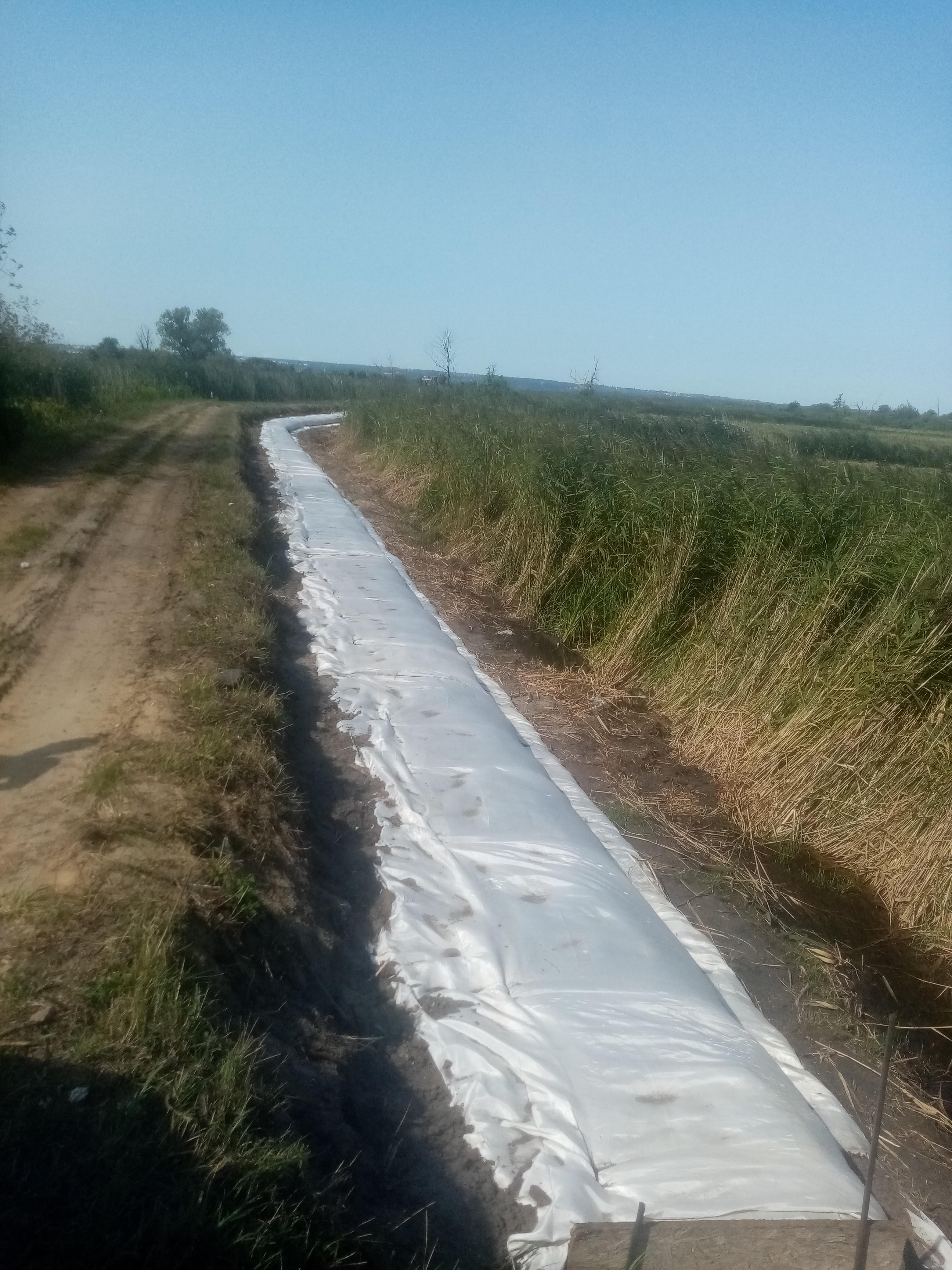 Zaprojektowanie i wykonanie szlaku rowerowego na wale przeciwpowodziowym wzdłuż rzeki Chełszcząca i jeziora Dąbie” Trwa kontynuacja robót budowlanych w ramach zadania inwestycyjnego