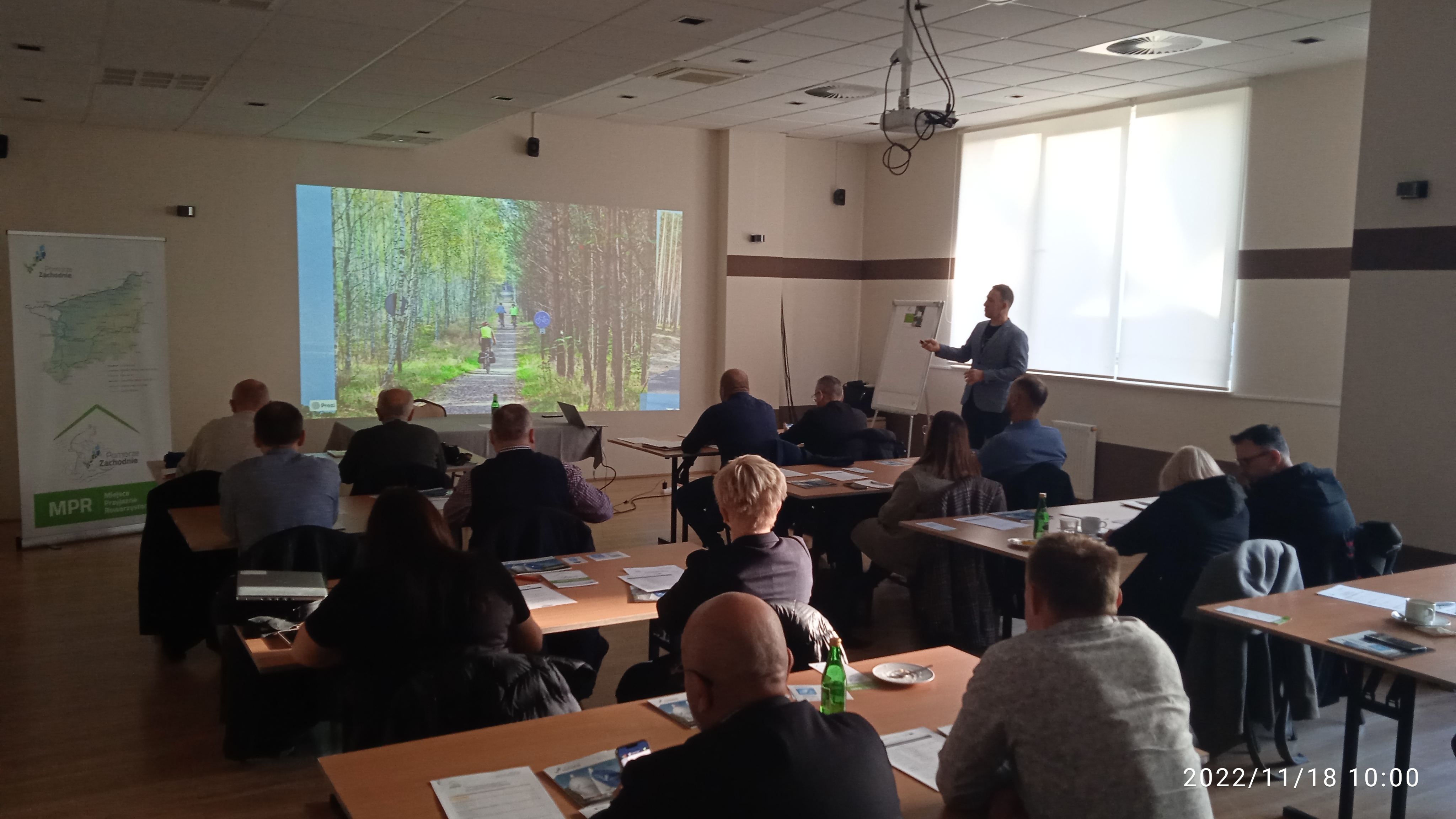 Zadanie zostało zrealizowane w ramach projektu: "Wzmocnienie pozycji regionalnej gospodarki, Pomorze Zachodnie – Ster na innowacje – etap III”, w ramach Regionalnego Programu Operacyjnego Województwa Zachodniopomorskiego na lata 2014-2020. warsztaty nt. systemu rekomendacji Miejsc Przyjaznych Rowerzystom w województwie zachodniopomorskim