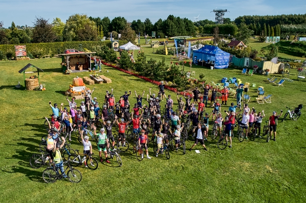 Dnia 20.09.2025 roku odbył się trening trening rowerowy z udziałem gwiazd sportu -Darii Pikuli oraz Bartosza Huzarskiego  