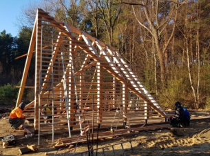 Województwo Zachodniopomorskie prezentuje wieści z placu budowy (część 3) Modelowego Miejsca Odpoczynku Rowerzystów w Mrzeżynie na trasie Velo Baltica (EuroVelo 10). 